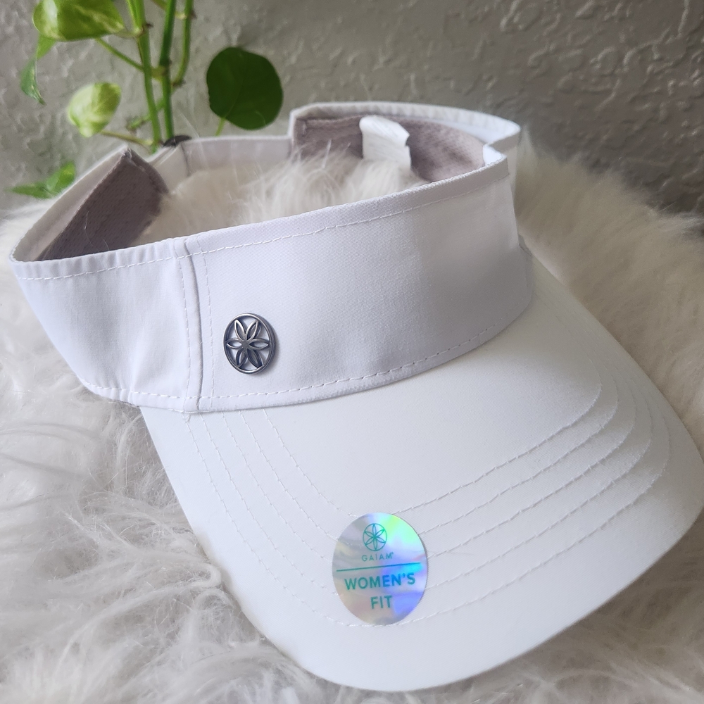 GAIAM White Women's Visor Hat